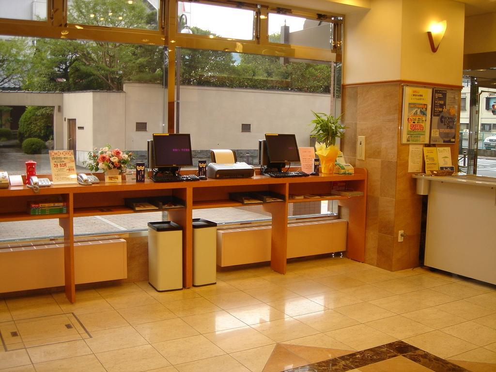Toyoko Inn Kofu-Eki Minami-Guchi No.1 Exteriér fotografie