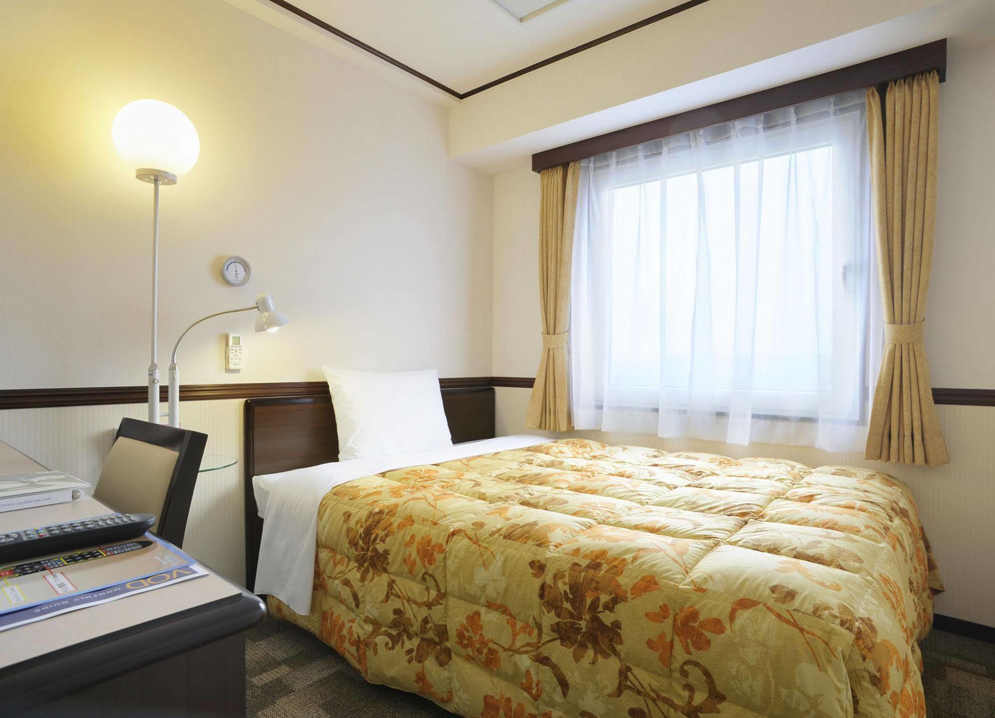 Toyoko Inn Kofu-Eki Minami-Guchi No.1 Exteriér fotografie